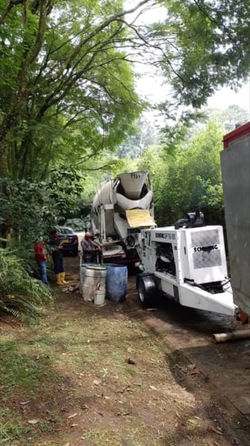 Servicio de maquinaria y bombas 6
